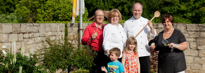 Familie Hüsam bei der Staffelübergabe